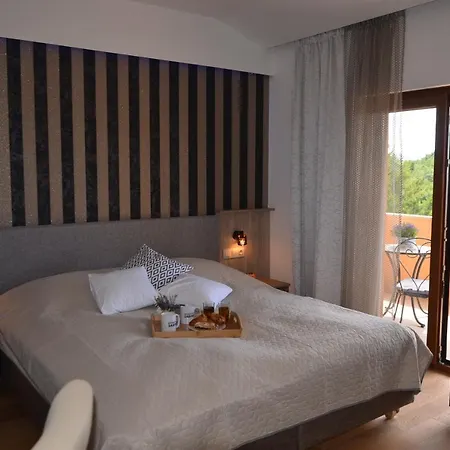 Boutique Sabine Villa